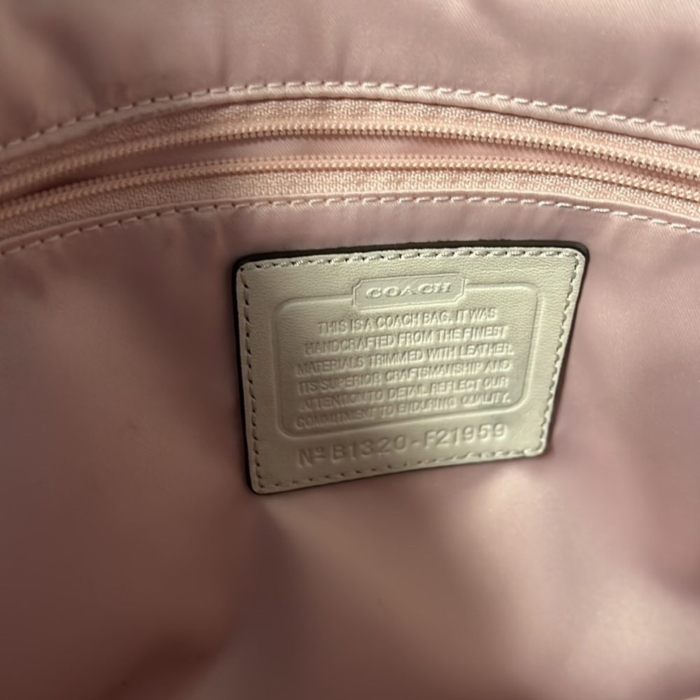 Coach purse - Picture 5 of 11